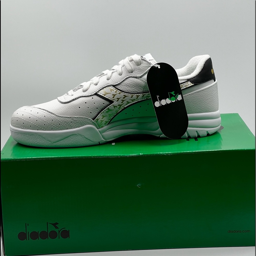 Diadora maverick